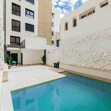 Apartamentos Breton 17 Suite Familiar Аликанте Экстерьер фото