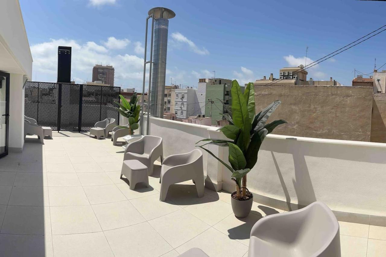 Apartamentos Breton 17 Suite Familiar Аликанте Экстерьер фото