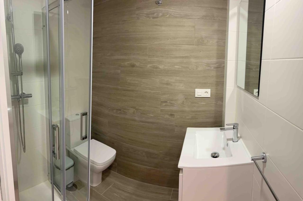 Apartamentos Breton 17 Suite Familiar Аликанте Экстерьер фото